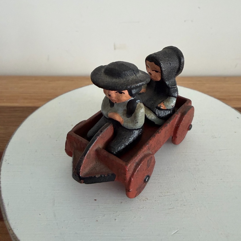 Vintage Wilton Cast Iron Amish Boy & Girl in Cart